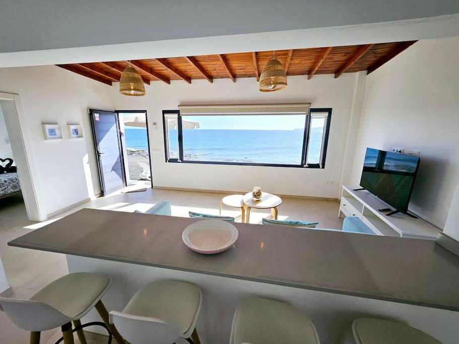 Casa Playa Quemada Junto Al Mar Villa Exterior photo